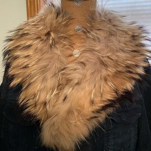Faux fur collar